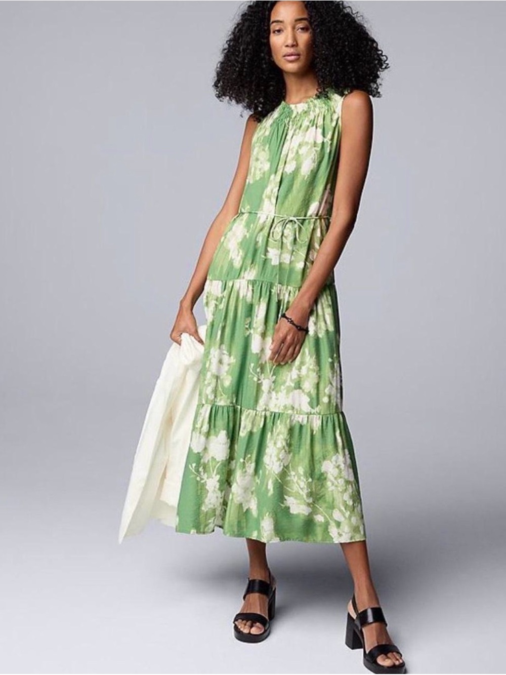 (2 for $40) Women’s Simply Vera Wang Smocked Maxi Green floral dress tie waist